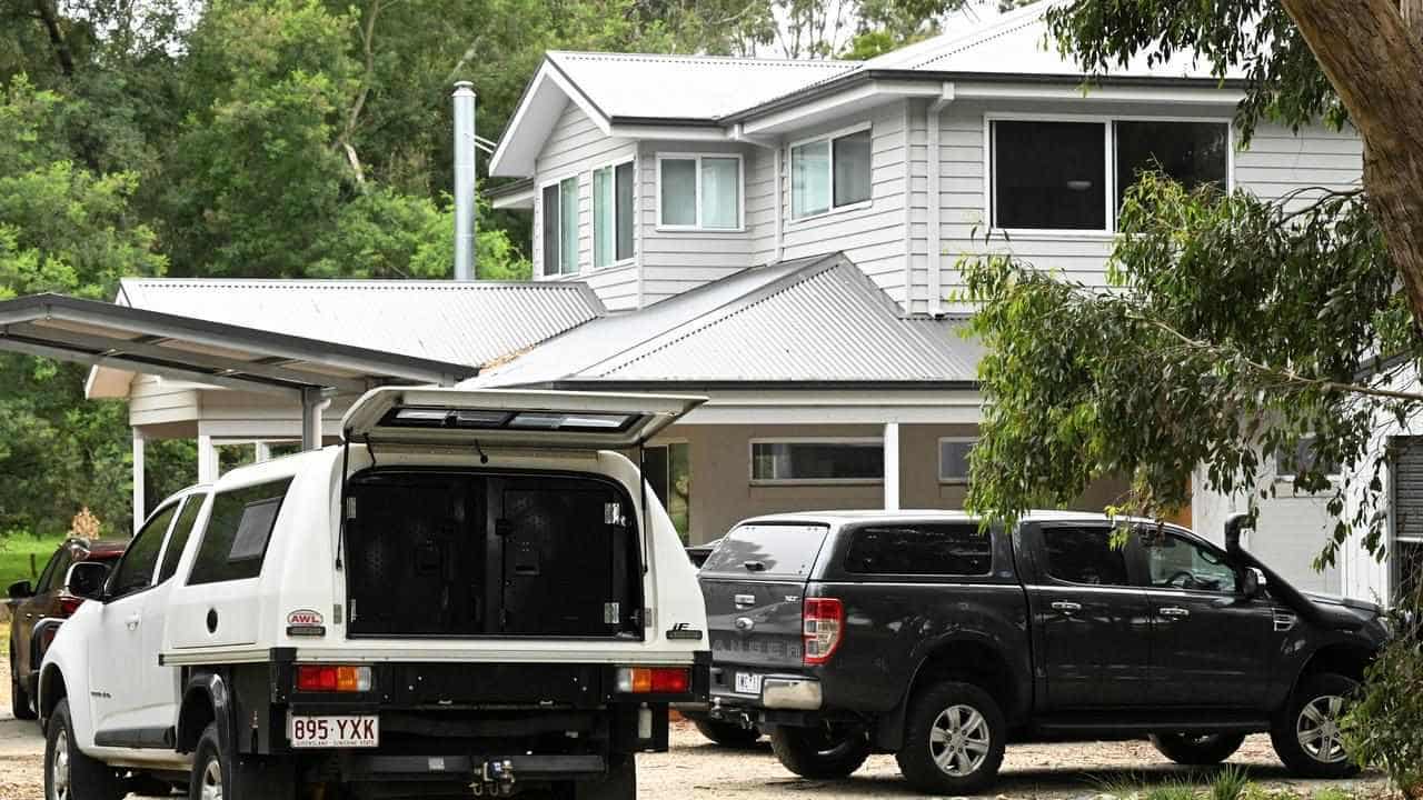 Arrests over robbery at fatal mushroom meal home