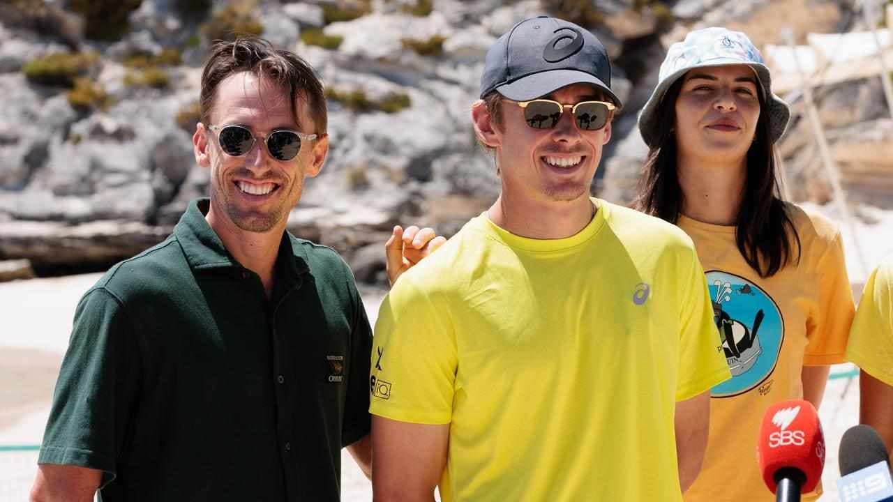 Love put to the test as de Minaur faces Boulter's GB