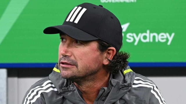 Harry Kewell replaces Muscat at Yokohama F Marinos