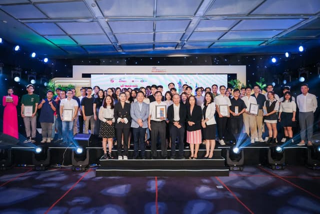 "Awarding Ceremony for the Ho Chi Minh City Tourism Check-in Point and Destination Mascot Design Contest 2023"