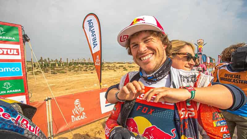 Aussie Sanders starts well in the desert in Dakar Rally