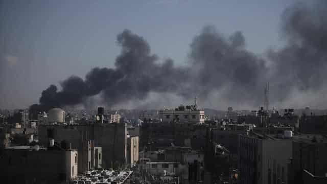 Western diplomats try to stop Gaza war from spreading