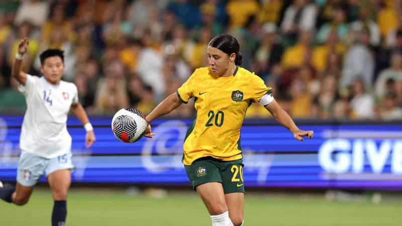 Sam Kerr suffers 'devastating' ACL injury