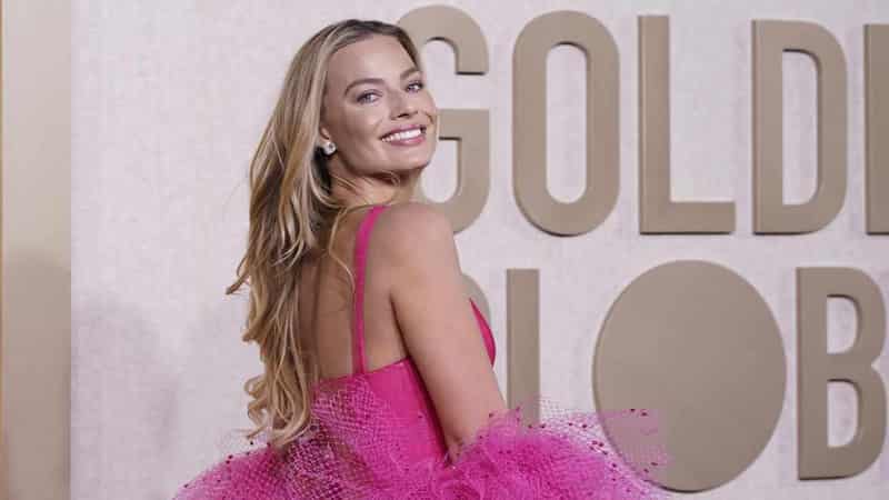 Margot Robbie goes full Barbie in Golden Globes fashion