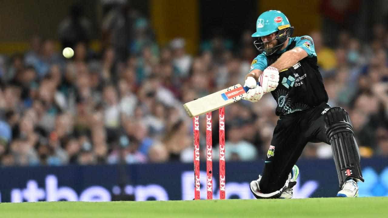 Neser stars as Heat beat Scorchers, secure BBL top spot