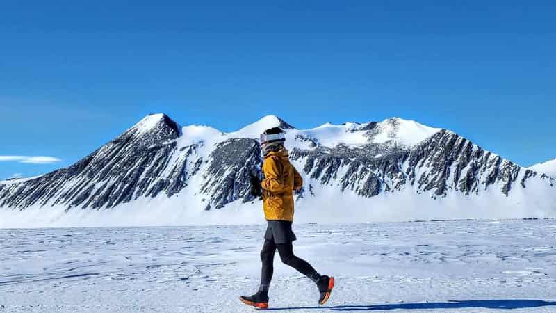 Melbourne mum breaks ultramarathon polar world record