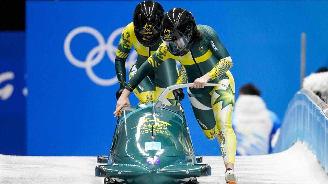 Sledder Walker ends World Cup weekend with near-miss