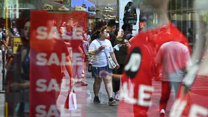 Jetsetters and shoppers spend big as confidence returns