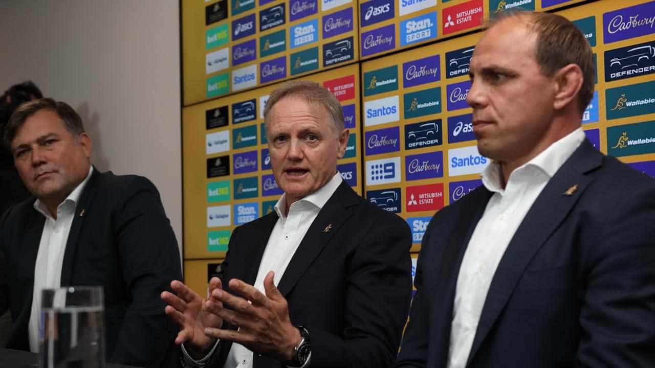 'Boring' Schmidt not here to sell Wallabies dream