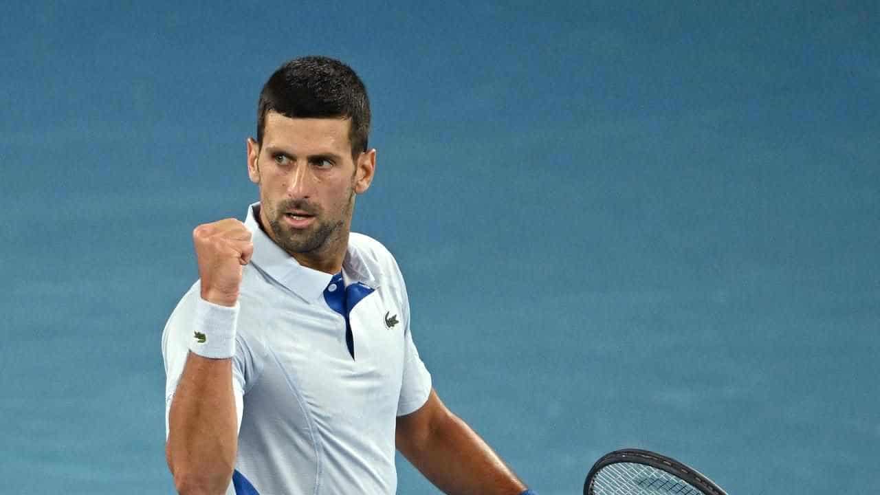 Ruthless Djokovic storms into Open quarter-finals