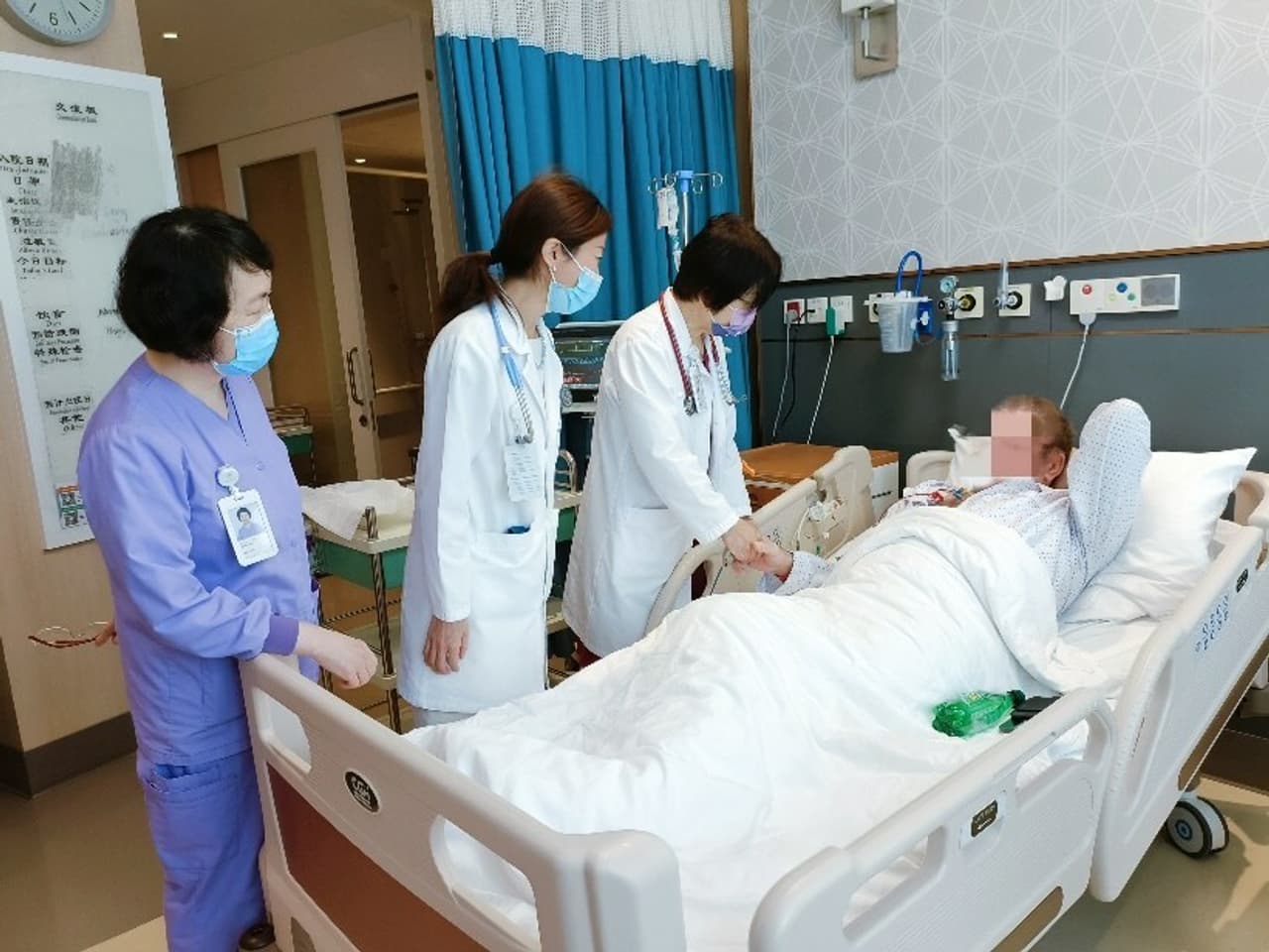 First Myeloma Patient Treated with CAR-T Successfully Discharged