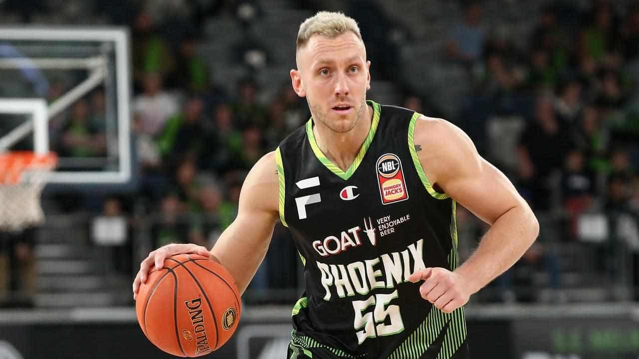 Struggling Phoenix stun defending NBL champions Sydney