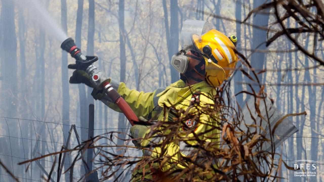 Out-of-control bushfire downgraded in WA's south