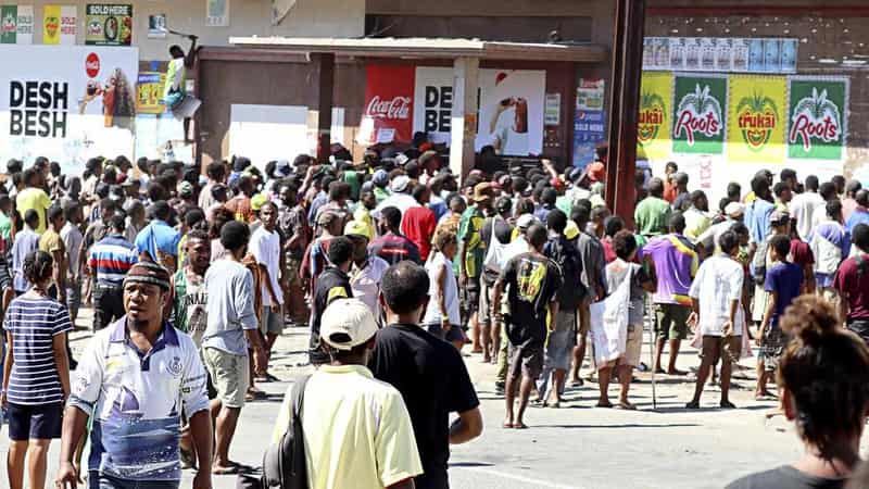 Pakistani refugee stuck in PNG fearful after riots