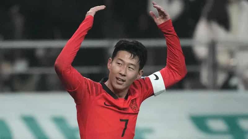 Superstar Son stands between Roos and Asian Cup semis