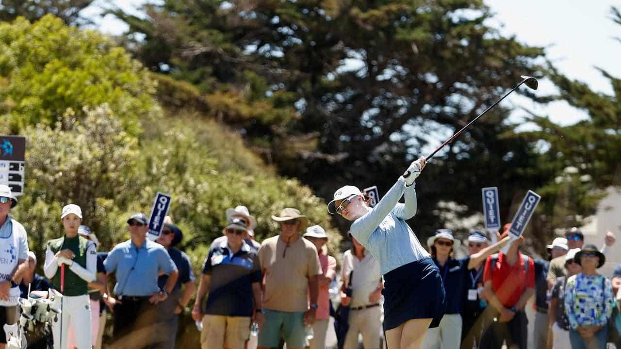 Davidson, Shin tied for Vic Open lead after third round