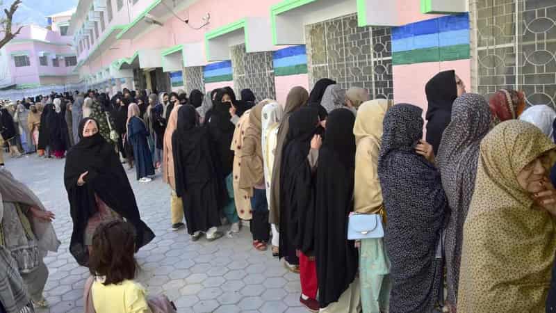 Nine killed as violence mars Pakistan election