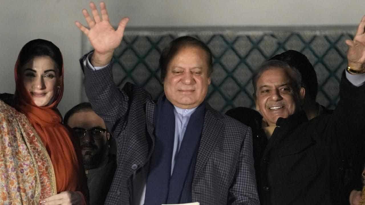 Pakistan ex-PMs Sharif and Khan both claim poll win