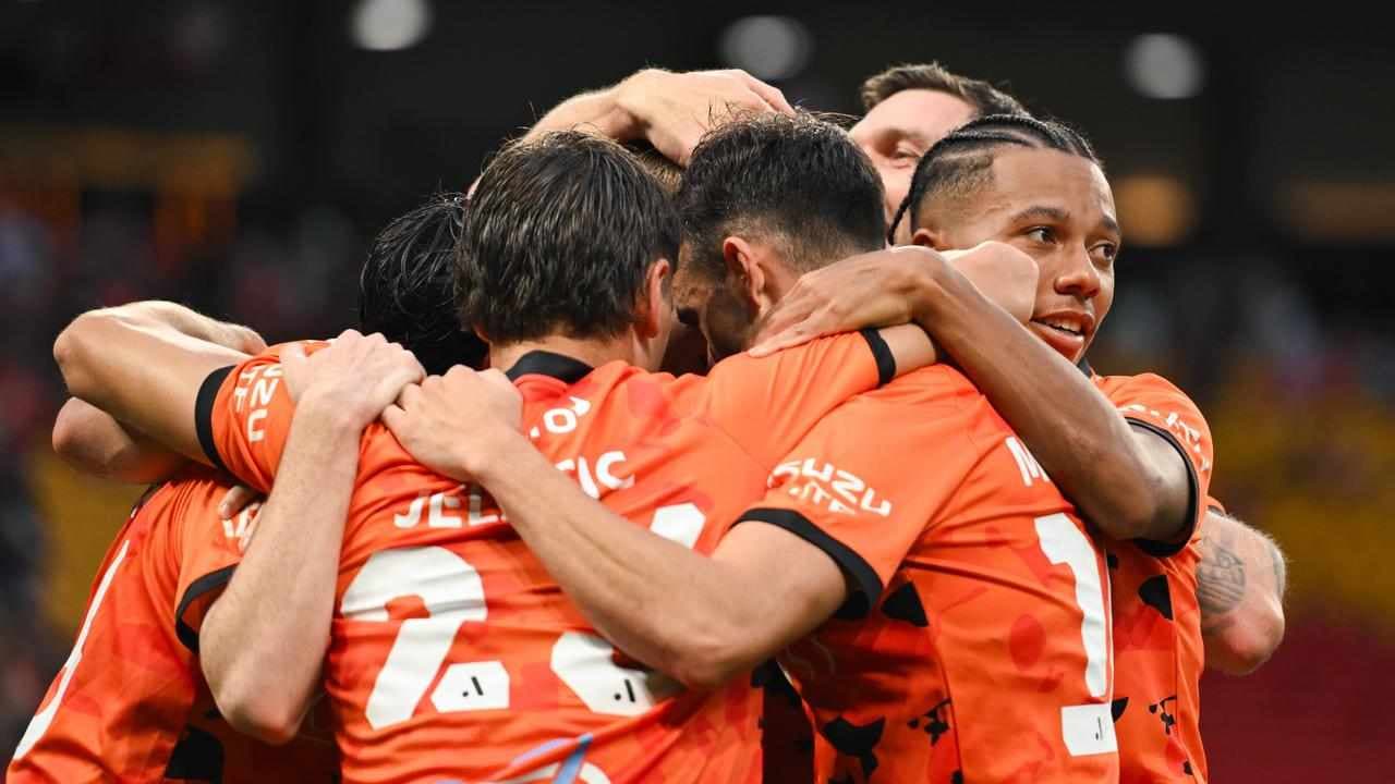 Roar stun Melbourne City 5-1 in record ALM turnaround