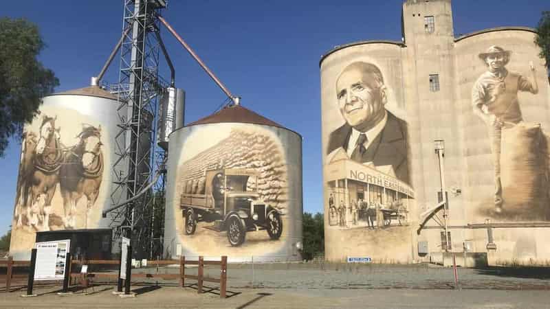 Silo art paints portrait of pride in tiny country towns