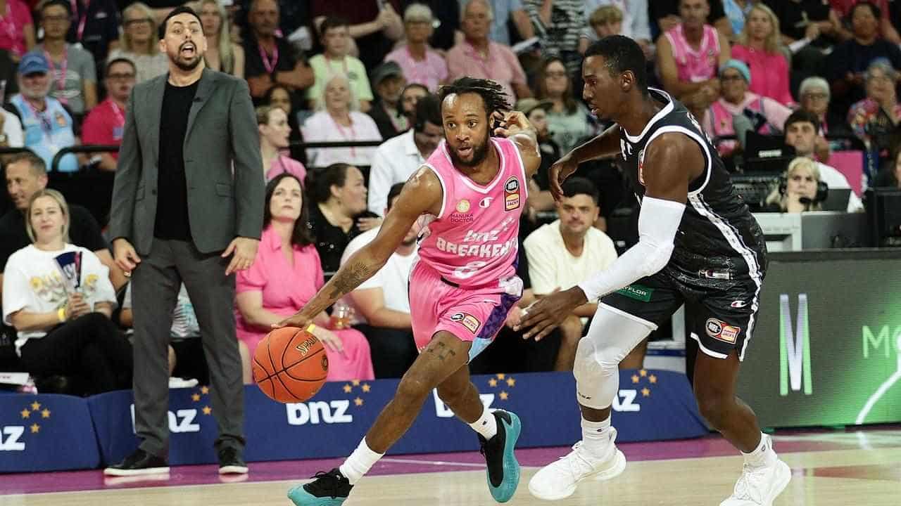 Breakers beat Bullets to lock in NBL Finals spot