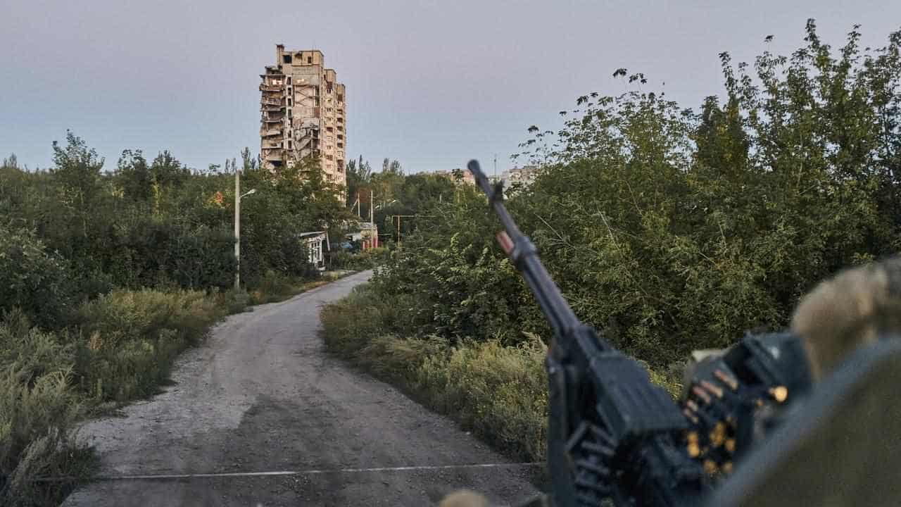 Russia claims Avdiivka, Ukraine troops dug in at plant