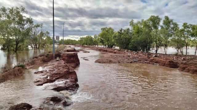 Emergency services prepare for cyclone and flooding