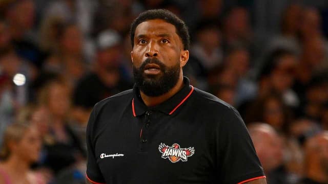 Coach Justin Tatum signs new deal with NBL's Hawks