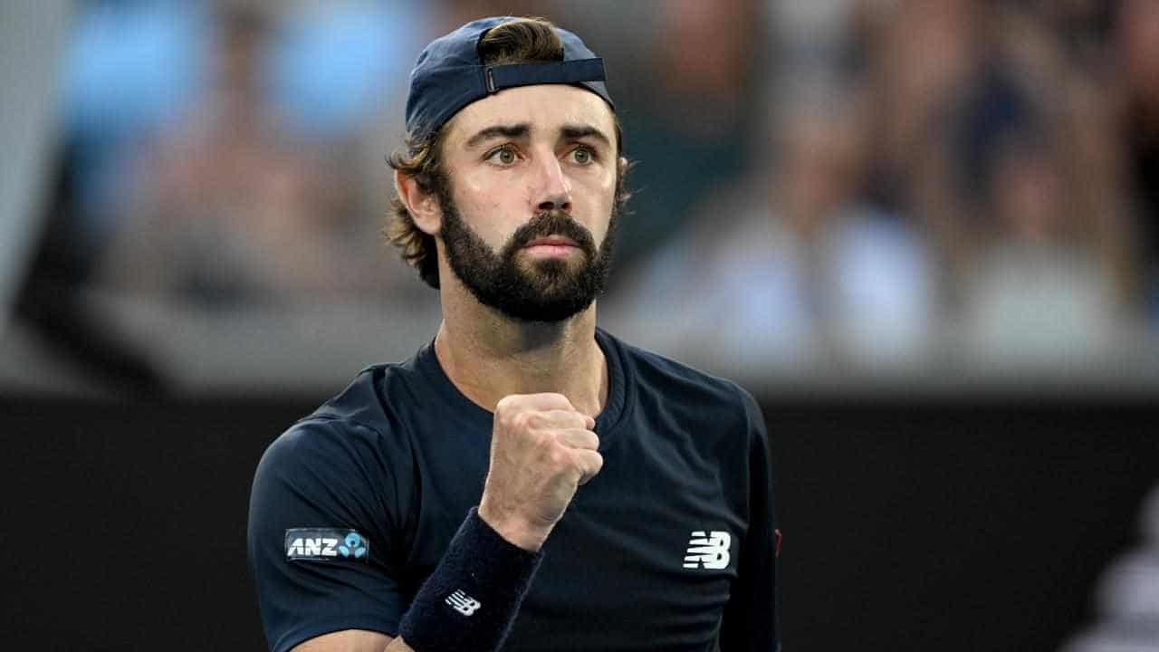 Thompson tames Zverev, into ATP's Los Cabos Open final