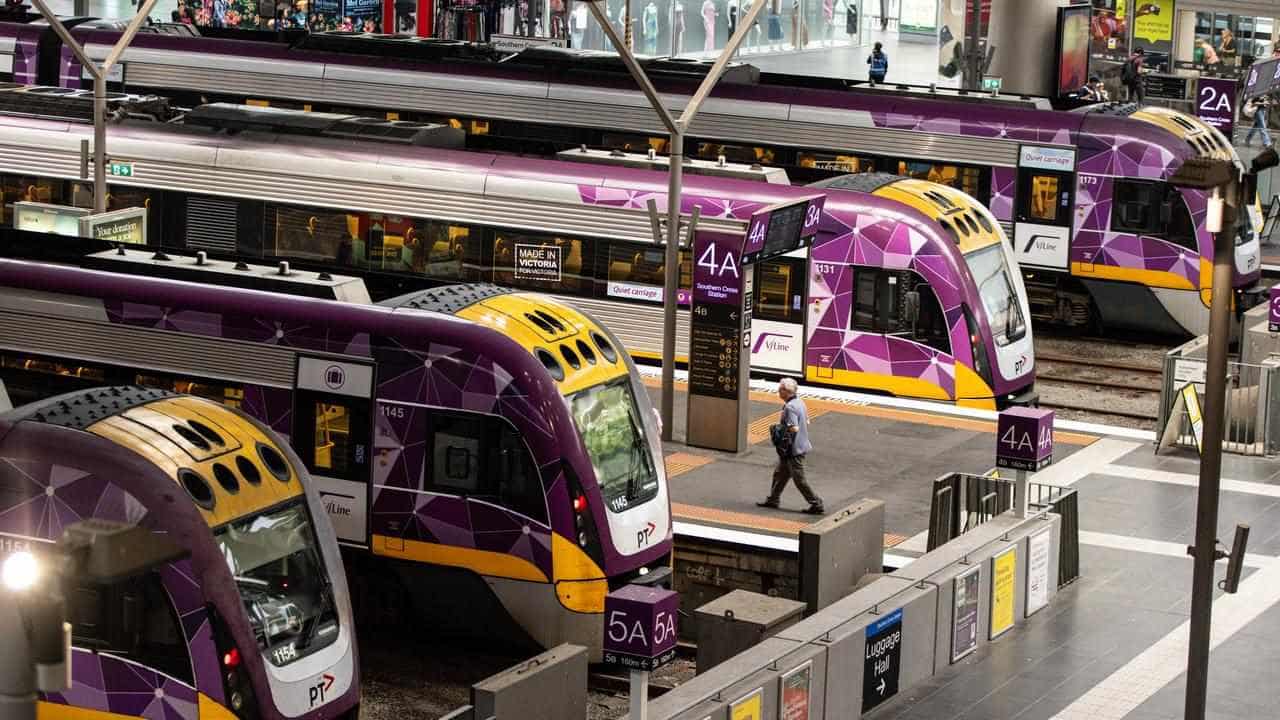 Longer regional rail strike as dispute deepens