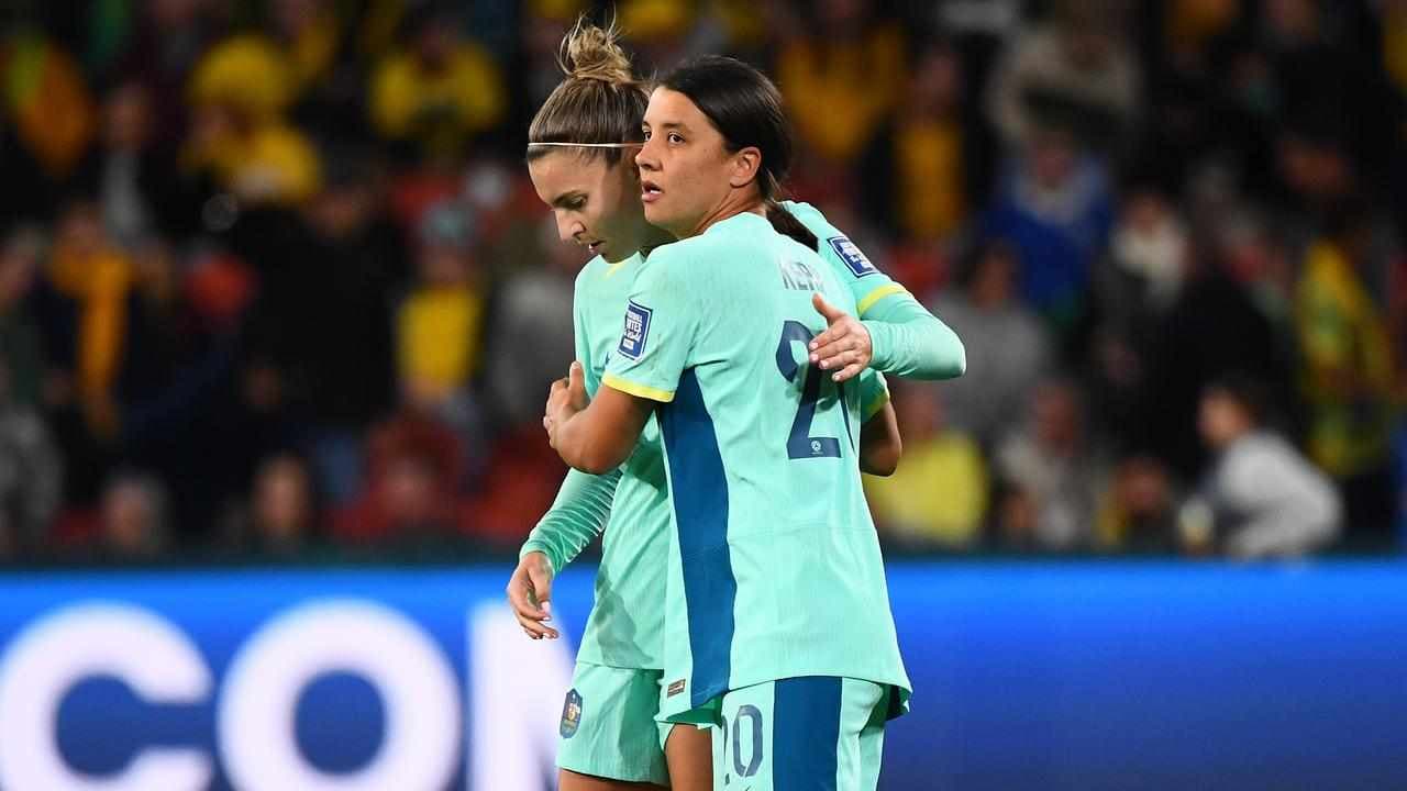 Injured Kerr still helps stand-in skipper Catley