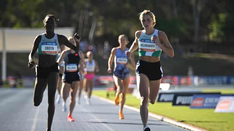 Teenage star Hollingsworth posts Olympic 800m time