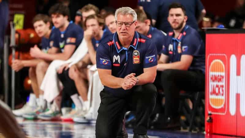 Rested United prepare for NBL battle-hardened Hawks