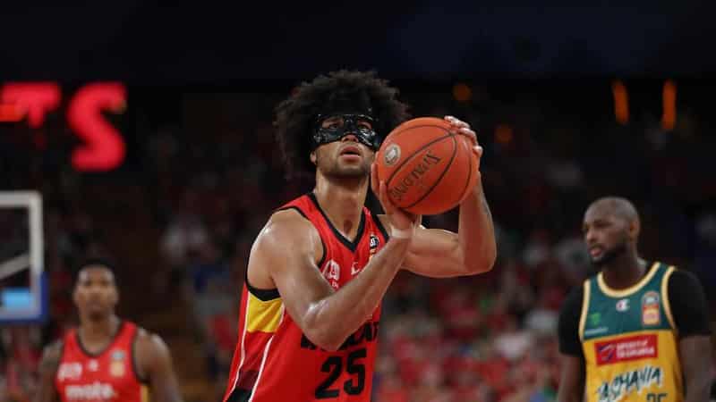 Pinder makes the difference in NBL playoffs debut