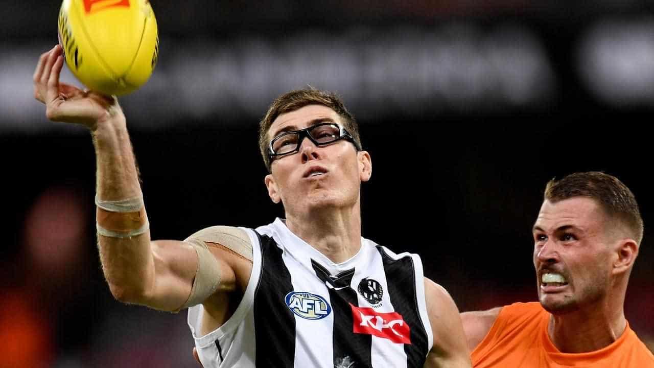 AFL to investigate Cox's 'bizarre' pre-match stunt