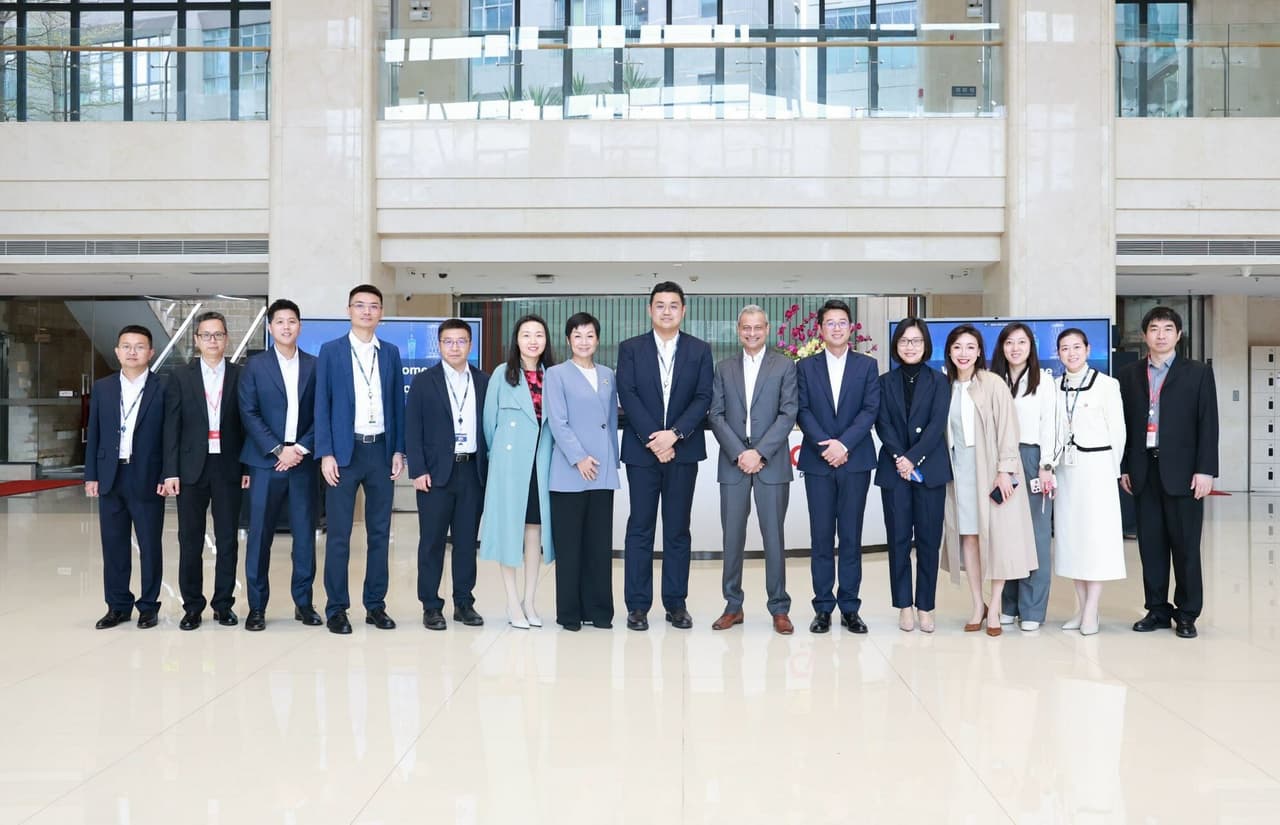 MAXHUB to Build Advanced AI Solutions with Microsoft Azure Cloud to Drive Global Business Growth