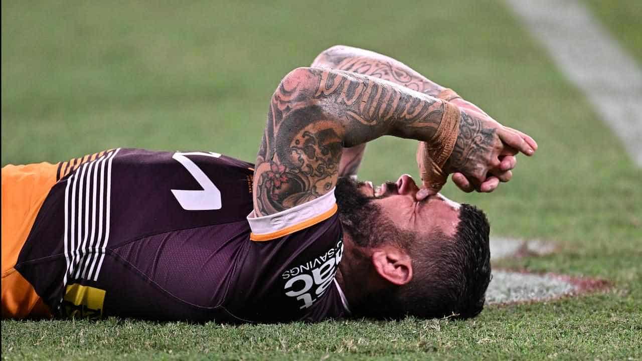 Broncos clear Reynolds of serious knee injury