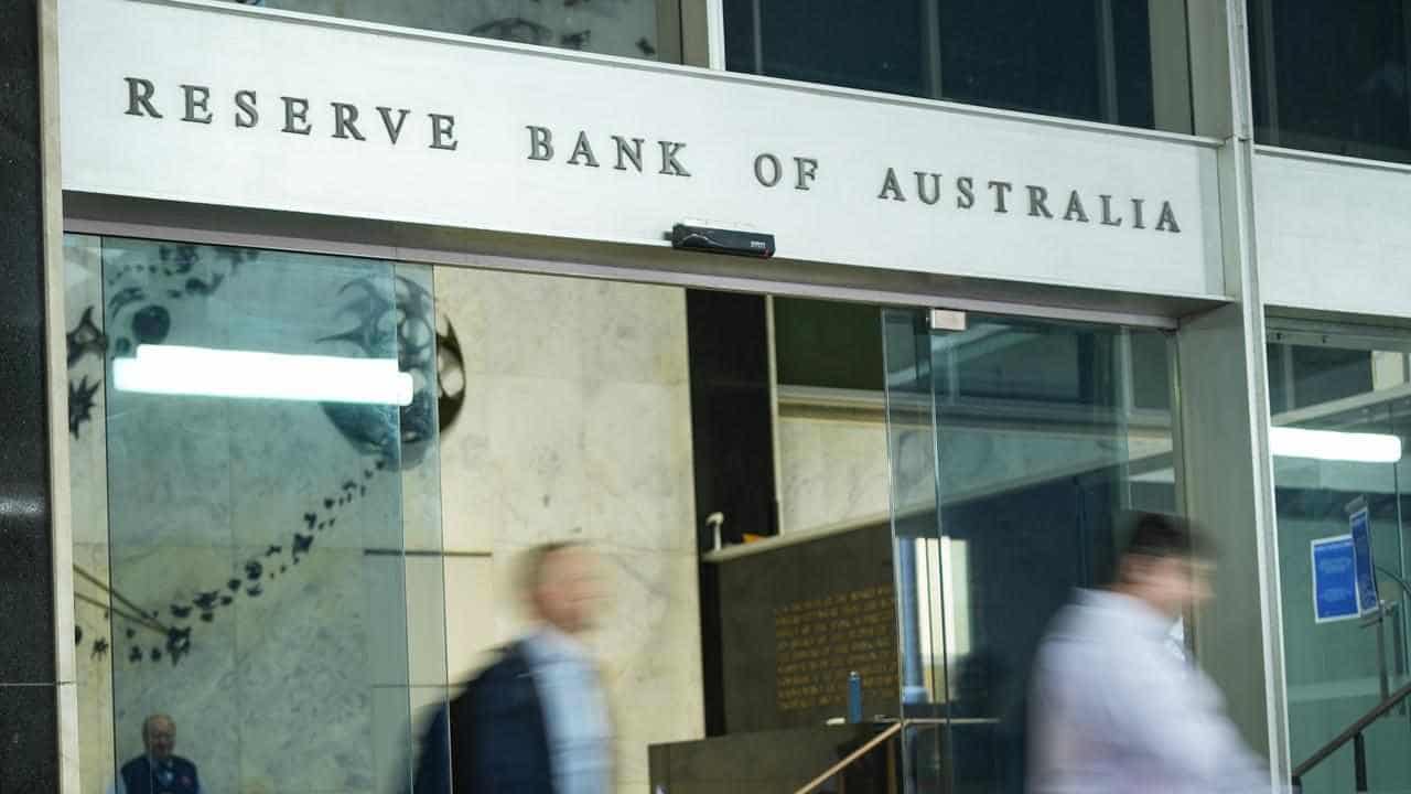 Cash rate likely on hold in 'straightforward' call