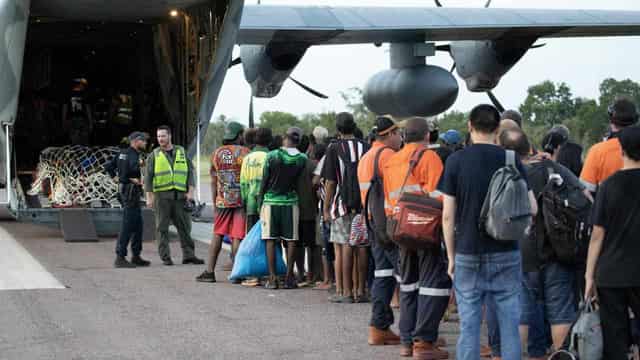 Rising floodwaters trigger more cyclone evacuations