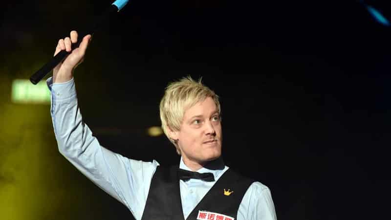 Robertson back to best to make World Open snooker semis