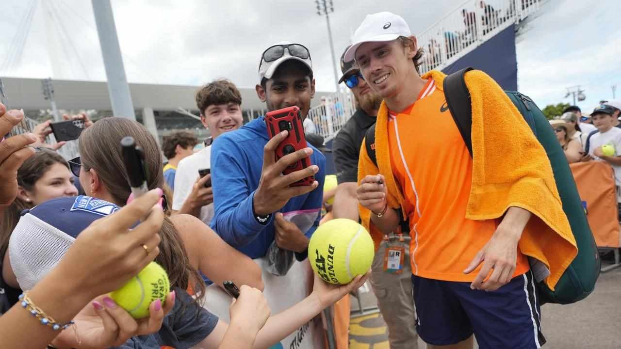 In-form Alex de Minaur wins again at Miami Open
