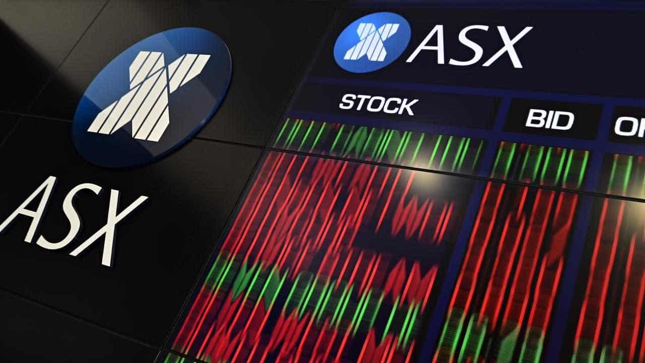 Tech sell-off leads Australian shares modestly lower