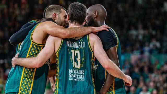 Tasmania, Melbourne eye NBL championship decider