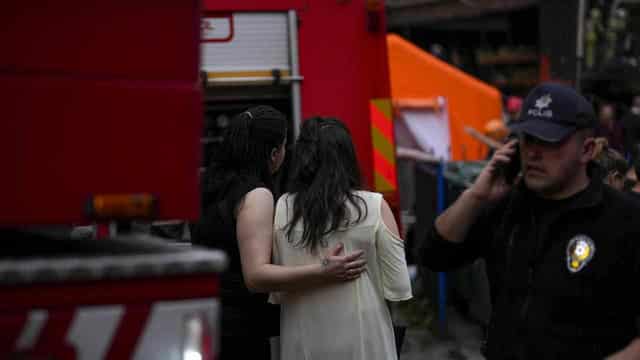 Fire kills 29 at Istanbul nightclub during renovations