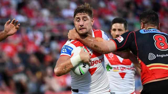 Brown welcomes Parra's pursuit of Dragons ace Lomax