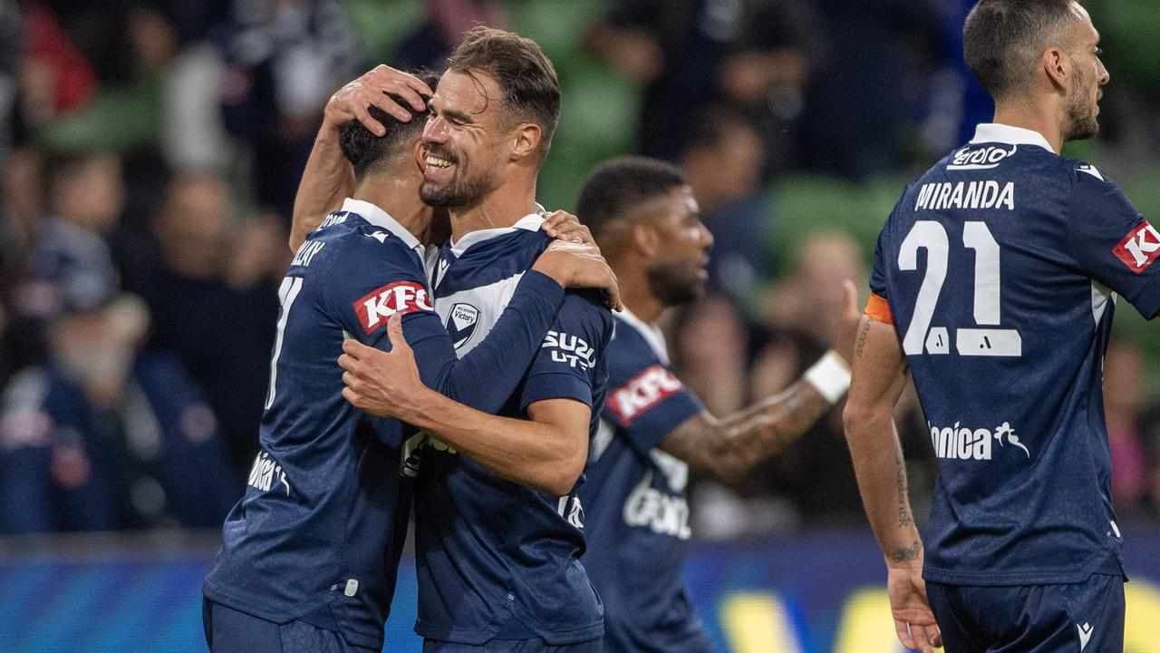 Da Silva soars late for Victory derby win over City