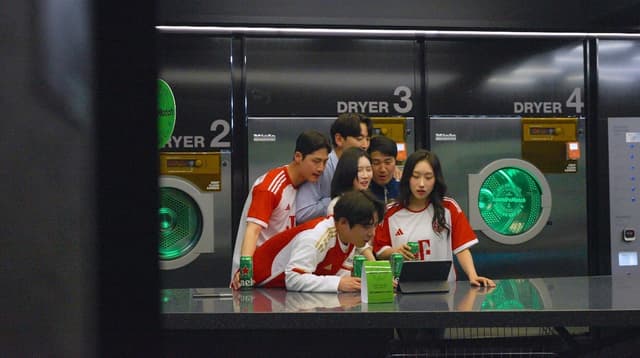 Heineken® transforms laundromats into 24-hour sports bars
