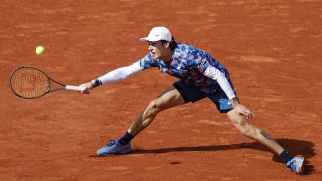 De Minaur downs Nadal - on the king of clay's own court