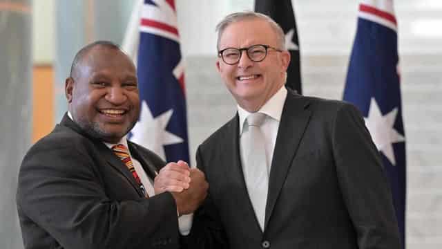 Following 'footsteps of giants': PM embarks on Kokoda