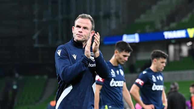 Victory great Leigh Broxham to retire at season's end